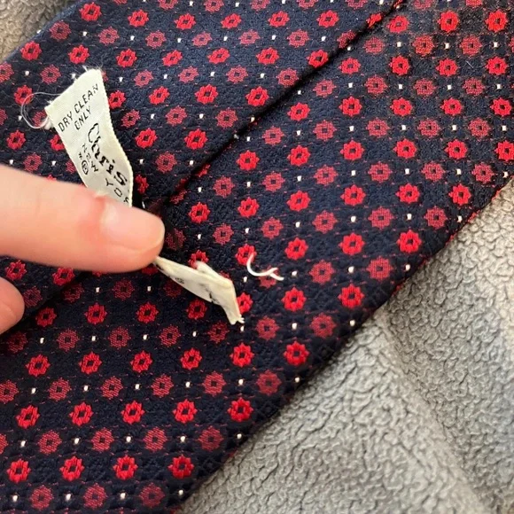 Dior Red Silk Tie with Geometric Pattern 90s Vintage - Picture 4 of 5